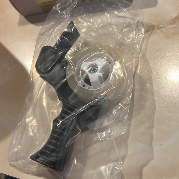 NIB Mini Tape Dispenser - Picture 4 of 5